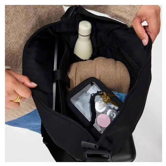 BEIS Sleek Black Cressent Crossbody Weekend Bag - Picture 12 of 13